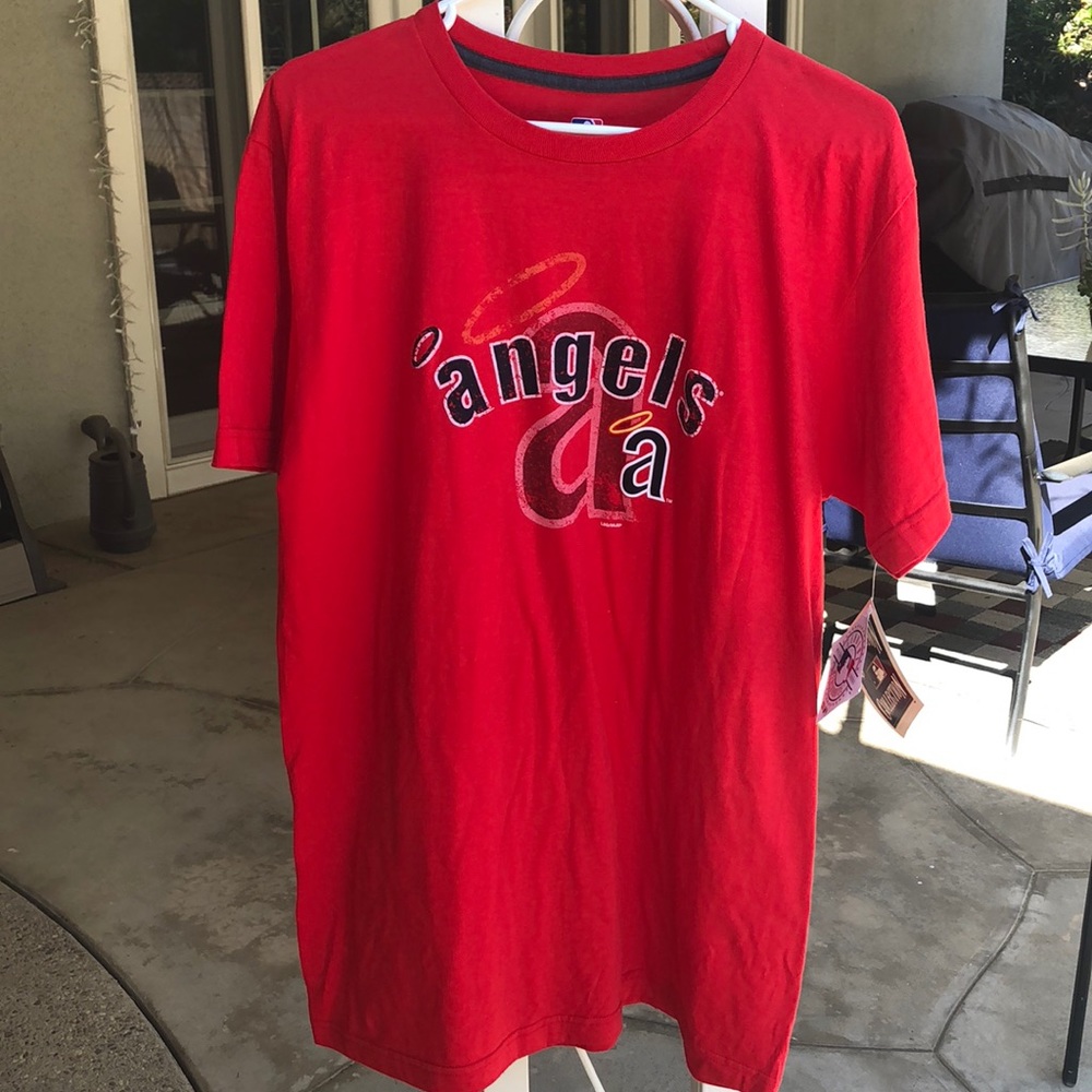 NWT Angel’s T-shirt
